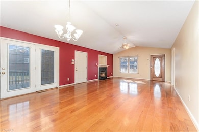 519 Salem Ridge Dr, Randleman, NC 27317 - photo 4