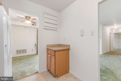 Rockford Tower Condominiums unit F025, Wilmington, DE 19806 - photo 5