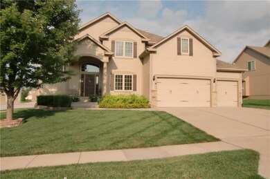 1232 Wiltshire Blvd, Raymore, MO 64083 - photo 2