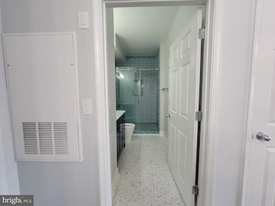 4850 Eisenhower Ave unit 418, Alexandria, VA 22304 - photo 5