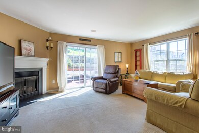 9 Whalens Ct, Drexel Hill, PA 19026 - photo 2