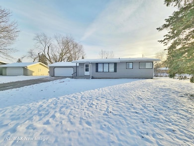 4955 Hepburn Rd, Saginaw, MI 48603 - photo 5