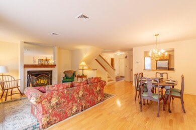 45 Ettl Ln unit 403, Greenwich, CT 06831 - photo 4
