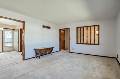 704 NW 10th St, Blue Springs, MO 64015 - photo 5