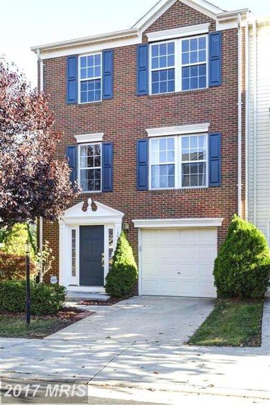 13591 Bathgate Dr, Herndon, VA 20171 - photo 2