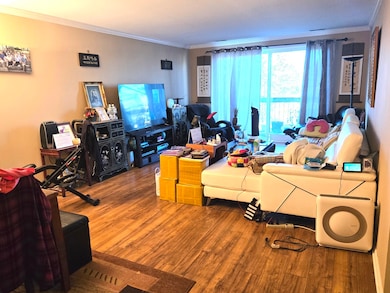 8101 W Courte Dr unit D307, Niles, IL 60714 - photo 2