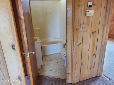 22996 N Post Rd, Paulden, AZ 86334 - photo 7