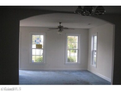 107 Tarrington Dr, Statesville, NC 28625 - photo 2