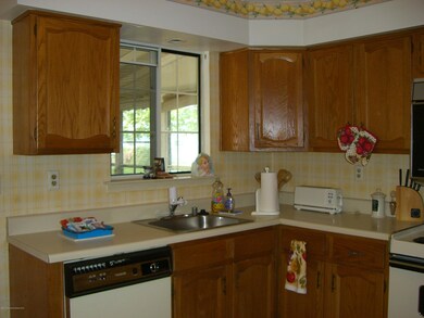1-A Alpine Rd-kitchen