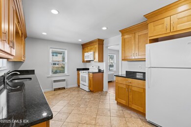 52 Cos Cob Ave unit 2, Cos Cob, CT 06807 - photo 5