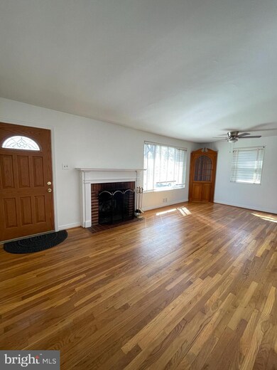 4909 Strathmore Ave, Kensington, MD 20895 - photo 6