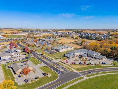 1033 Quinn Dr, Waunakee, WI 53597 - photo 3