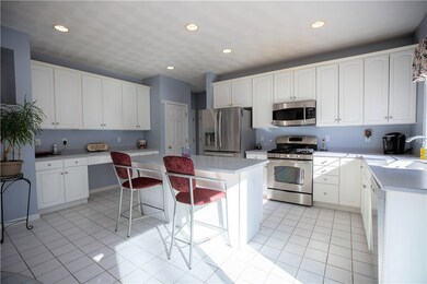 205 Castle Rocks Rd, Warwick, RI 02886 - photo 4