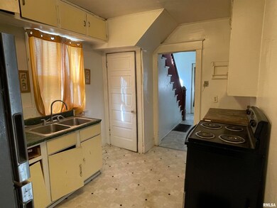 3116 11th Avenue C, Moline, IL 61265 - photo 4