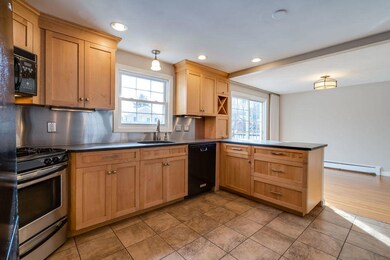 012_69craigiest_kitchen1