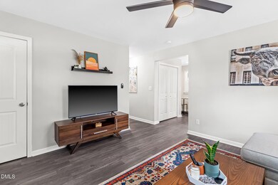 1811 Capps St, Durham, NC 27707 - photo 5