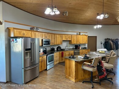 stone kitchen2