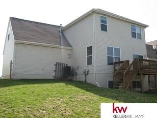 902 Mineral Dr, Papillion, NE 68046 - photo 7
