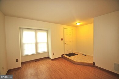 14022 Chestnut Ct, Laurel, MD 20707 - photo 2