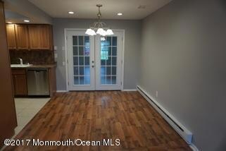 112 Indigo Plaza unit C, Monroe Township, NJ 08831 - photo 4