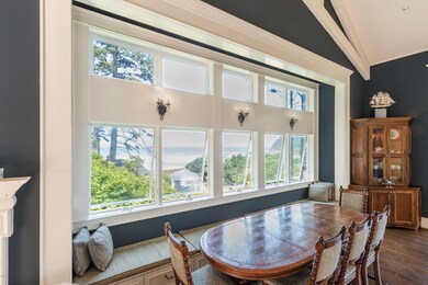 Ocean view dining