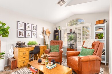 872 E Constitution Dr, Chandler, AZ 85225 - photo 3