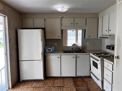 16 N Cardinal unit B16, Punta Gorda, FL 33950 - photo 6