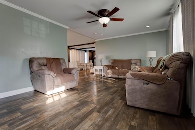 1754 Bedford Rd, Jeffersonville, KY 40337 - photo 5