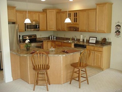 2 Emily Ct, Reading, PA 19606 - photo 4