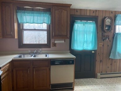 6 Gordon Dr, Londonderry, NH 03053 - photo 5