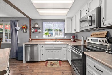 374 Grandview Ln, Grants Pass, OR 97527 - photo 6