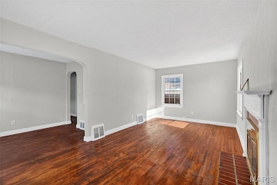 6713 Kenwood Dr, Saint Louis, MO 63121 - photo 3