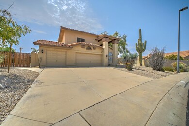 859 W Royal Palms Dr-2