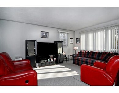 122 Woodbury Rd, Cranston, RI 02905 - photo 2