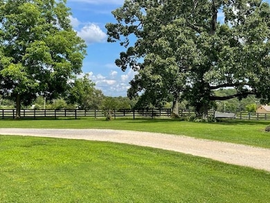 8041 U S 62, Glencoe, AR 72539 - photo 2