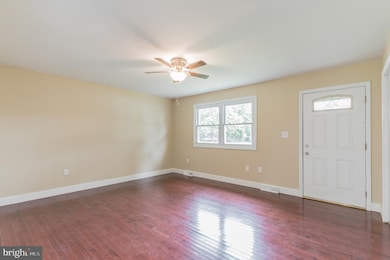 85 E Clayton Ave, Clayton, NJ 08312 - photo 6