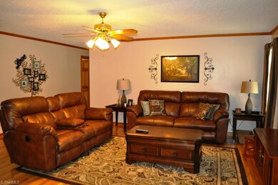 112 Marian Ln, Statesville, NC 28625 - photo 4