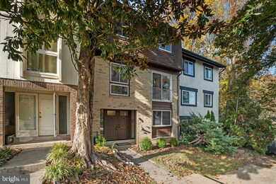 9531 Barcellona Ct, Fairfax, VA 22031 - photo 3