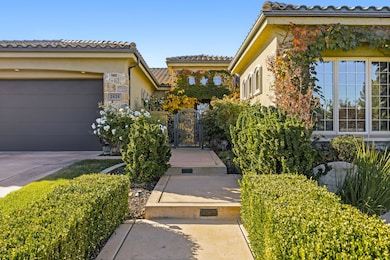 2426_E_SpringsDr_MLS-4