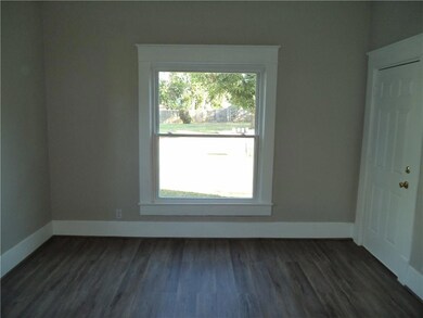 605 E Springer Ave unit 1, Guthrie, OK 73044 - photo 4