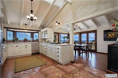 Gourmet Kitchen