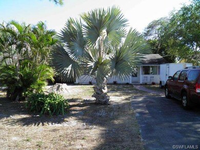 1224 Highlands Dr, Naples, FL 34103 - photo 2