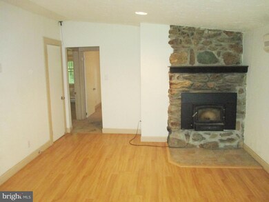 111 John Bennett Rd, Sykesville, MD 21784 - photo 5