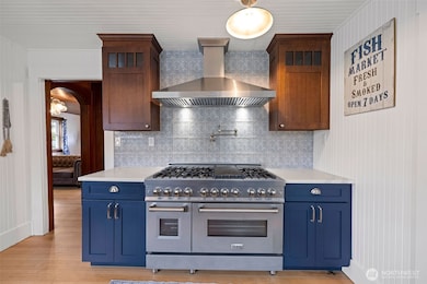 4202 L Place, Seaview, WA 98644 - photo 7