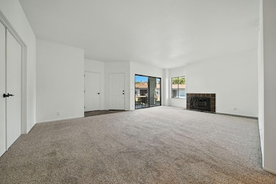 Living Room w/fireplace