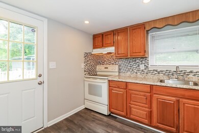 215 Zeppelin Ave, Brooklyn, MD 21225 - photo 7
