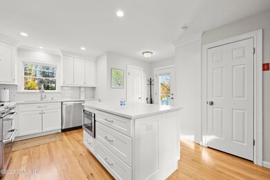 123 Havemeyer Place unit 3, Greenwich, CT 06830 - photo 6