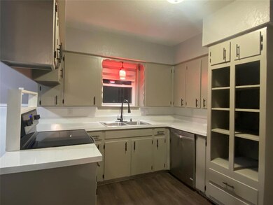 5501 Finian Ln, North Richland Hills, TX 76180 - photo 6