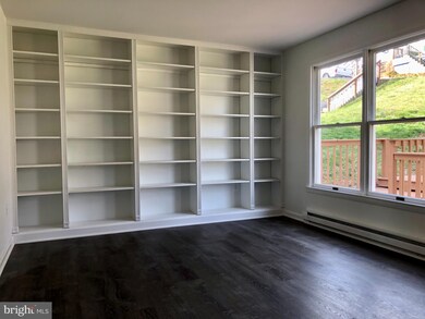 28 E E St, Brunswick, MD 21716 - photo 4