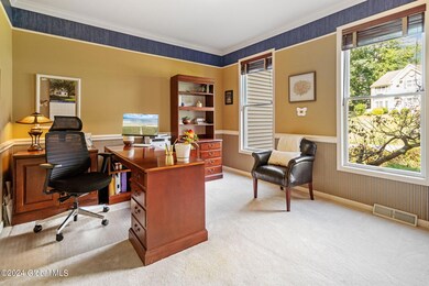 618 Vanderlyn Ln, Slingerlands, NY 12159 - photo 3